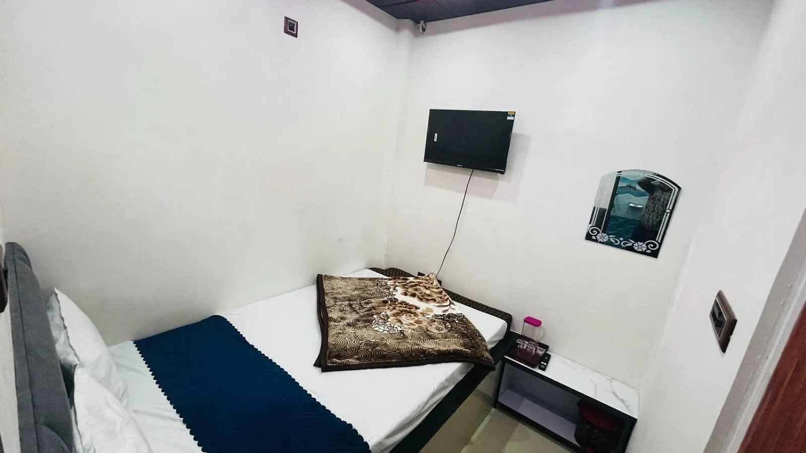 Neelkanth Pg House Varanasi 0*,  India