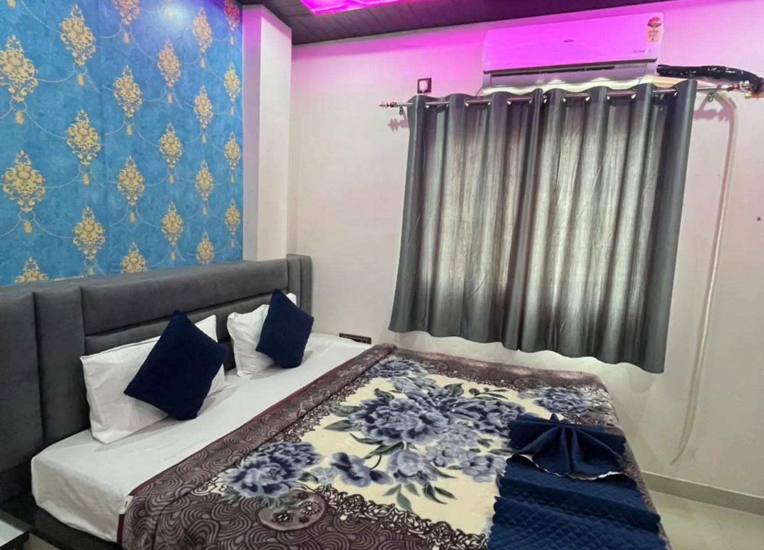 Neelkanth Pg House Váránasí